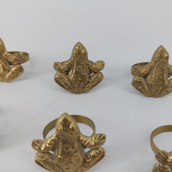 Set of 6 Frog Dining Napkin Rings Lux Gold Tone Creepy - Picture 3 of 6